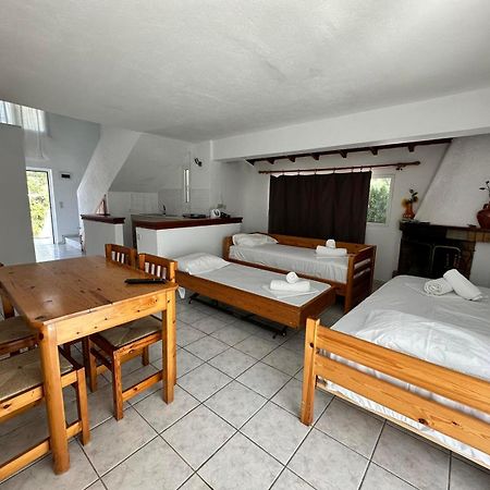 Villa Nikos コウコウナリス エクステリア 写真