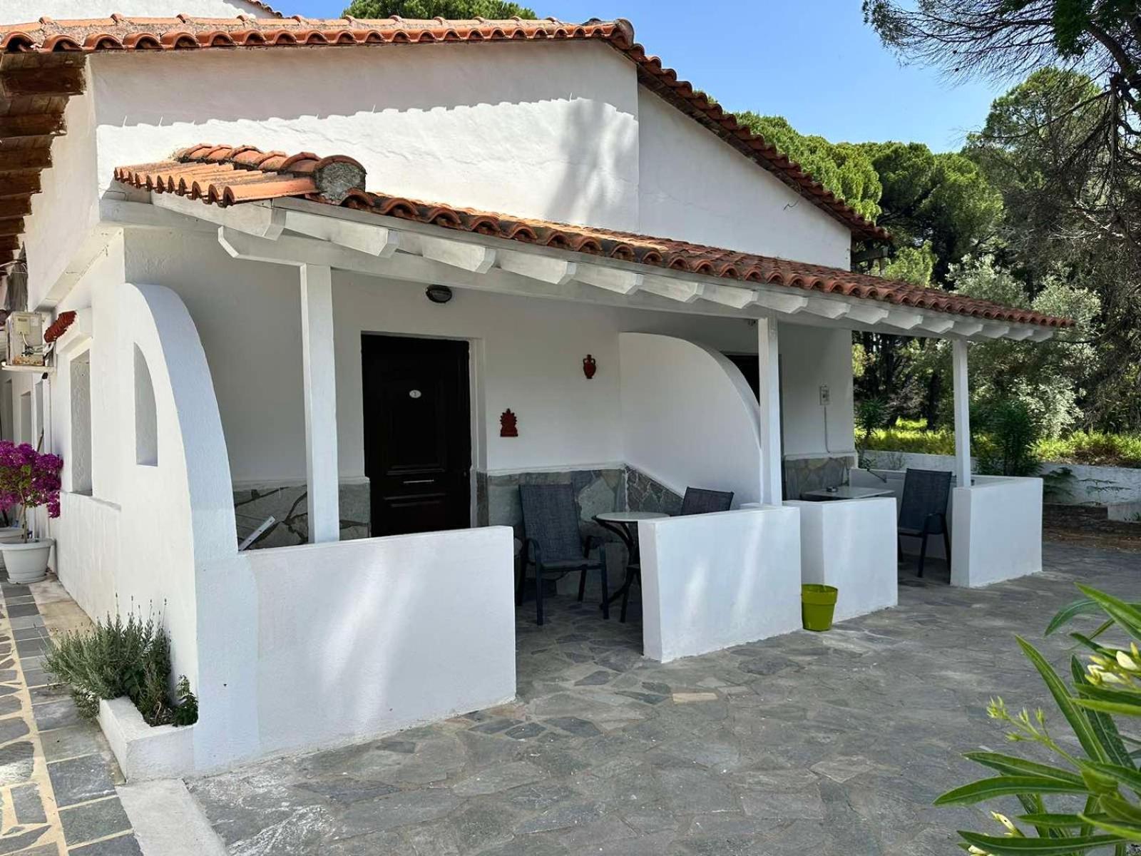 Villa Nikos コウコウナリス エクステリア 写真